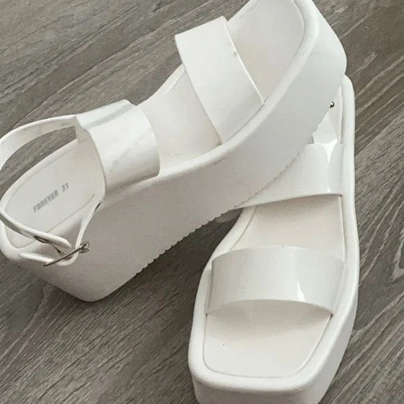 Forever 21 White Platform Shoes Minimalist Design - Picture 7 of 8